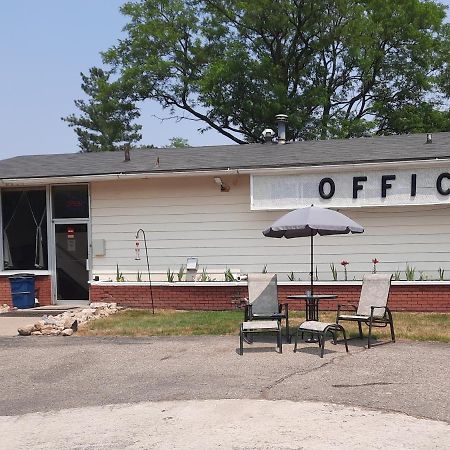 Motel Reedsburg Εξωτερικό φωτογραφία