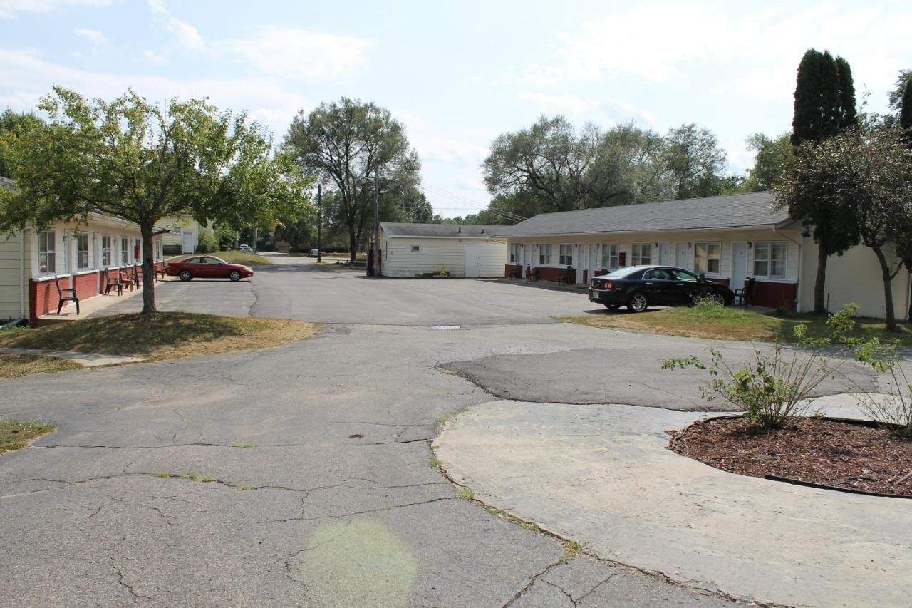 Motel Reedsburg Εξωτερικό φωτογραφία