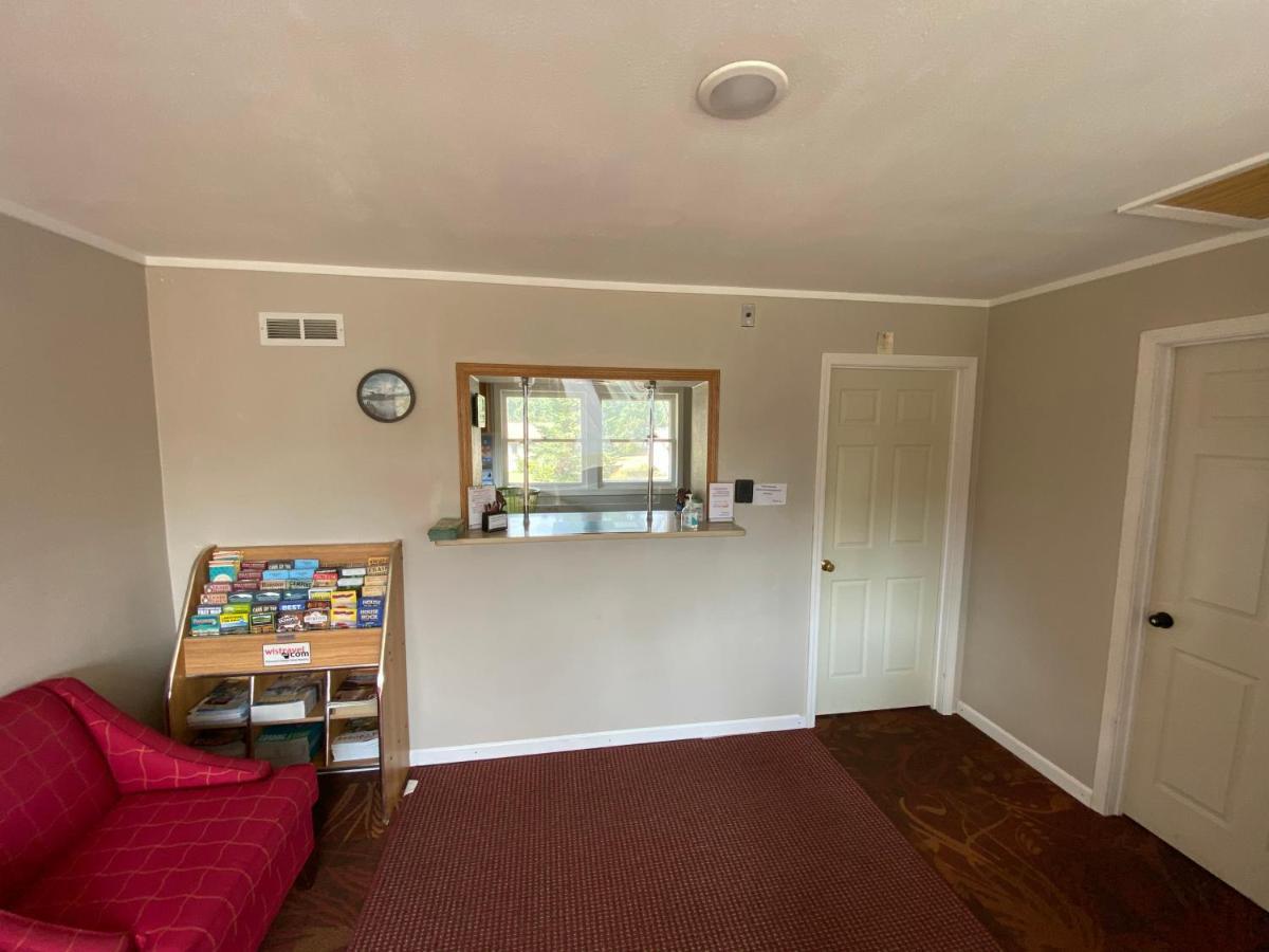 Motel Reedsburg Εξωτερικό φωτογραφία
