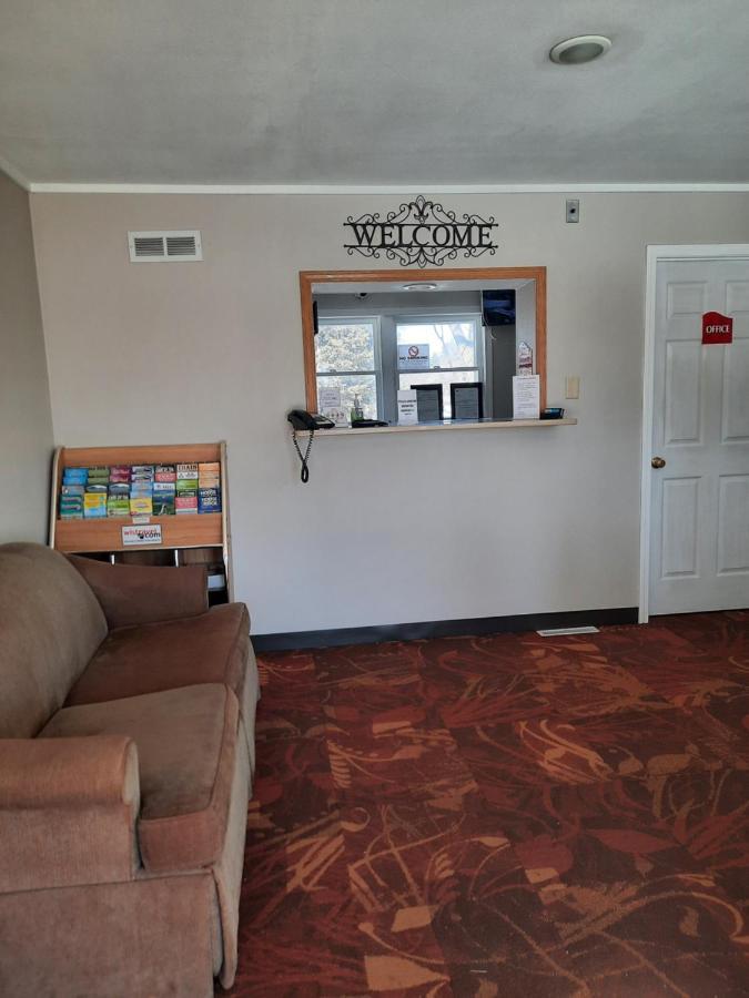 Motel Reedsburg Εξωτερικό φωτογραφία