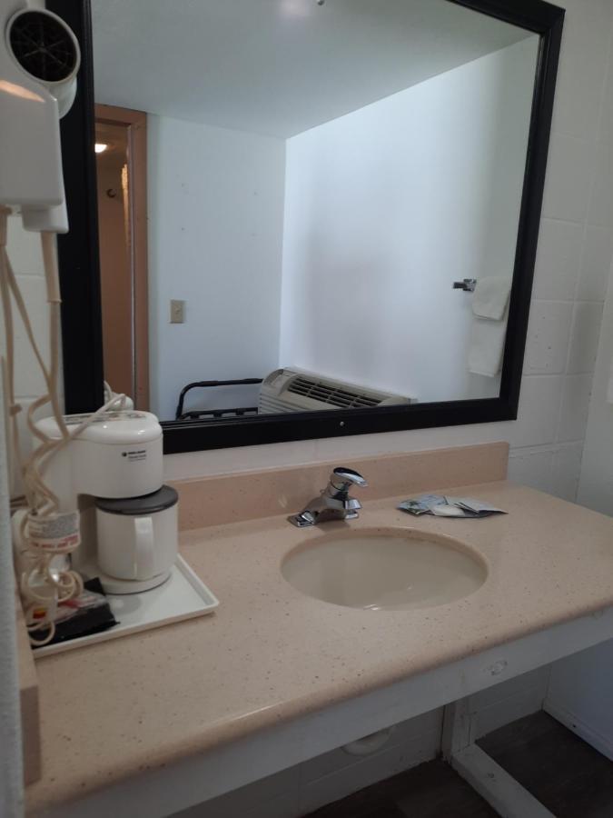 Motel Reedsburg Εξωτερικό φωτογραφία