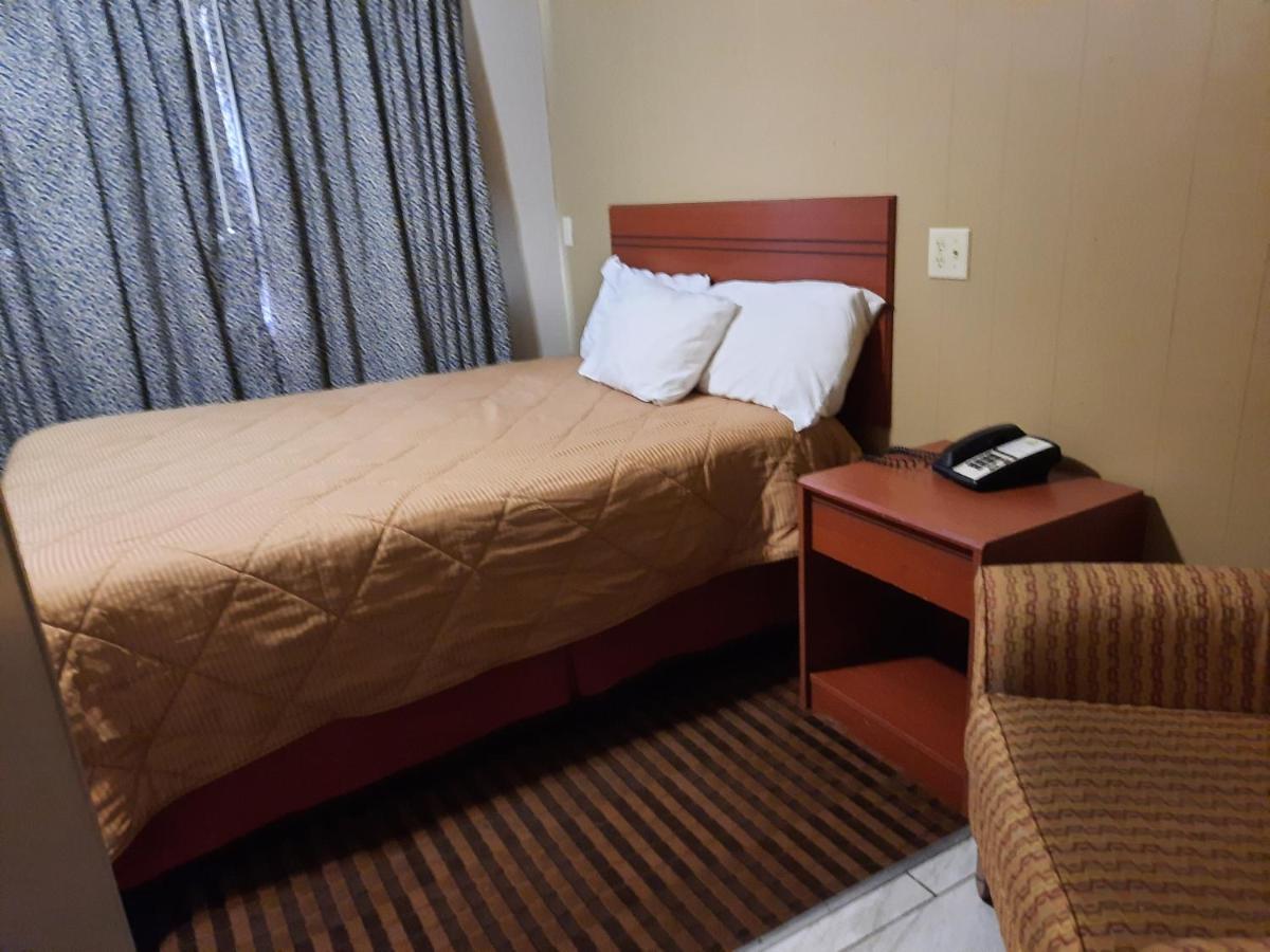 Motel Reedsburg Δωμάτιο φωτογραφία