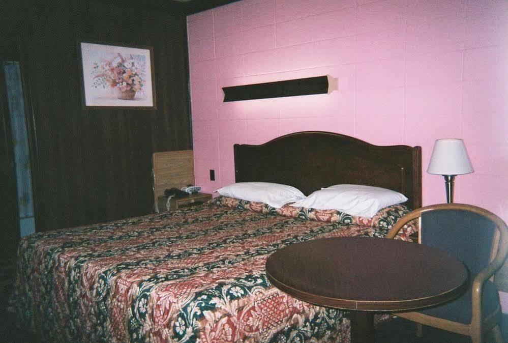 Motel Reedsburg Εξωτερικό φωτογραφία